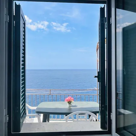 Nuova Vandiris 马纳罗拉