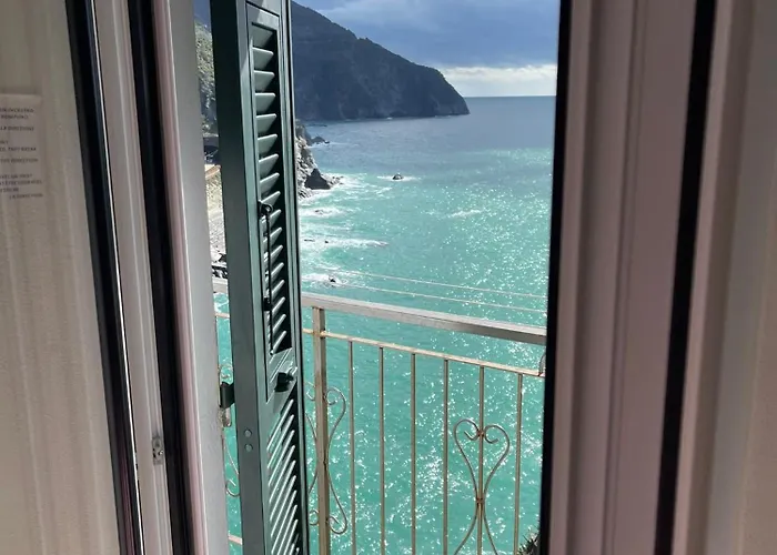 Nuova Vandiris 马纳罗拉