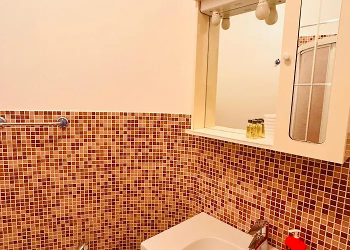 Nuova Vandiris 3* 马纳罗拉